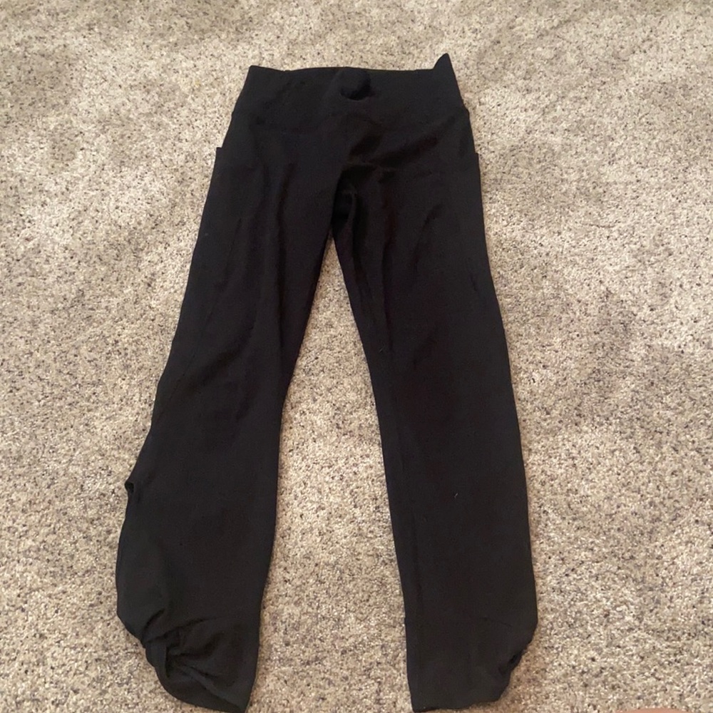 Fabletics, high rise leggings with ankle detail